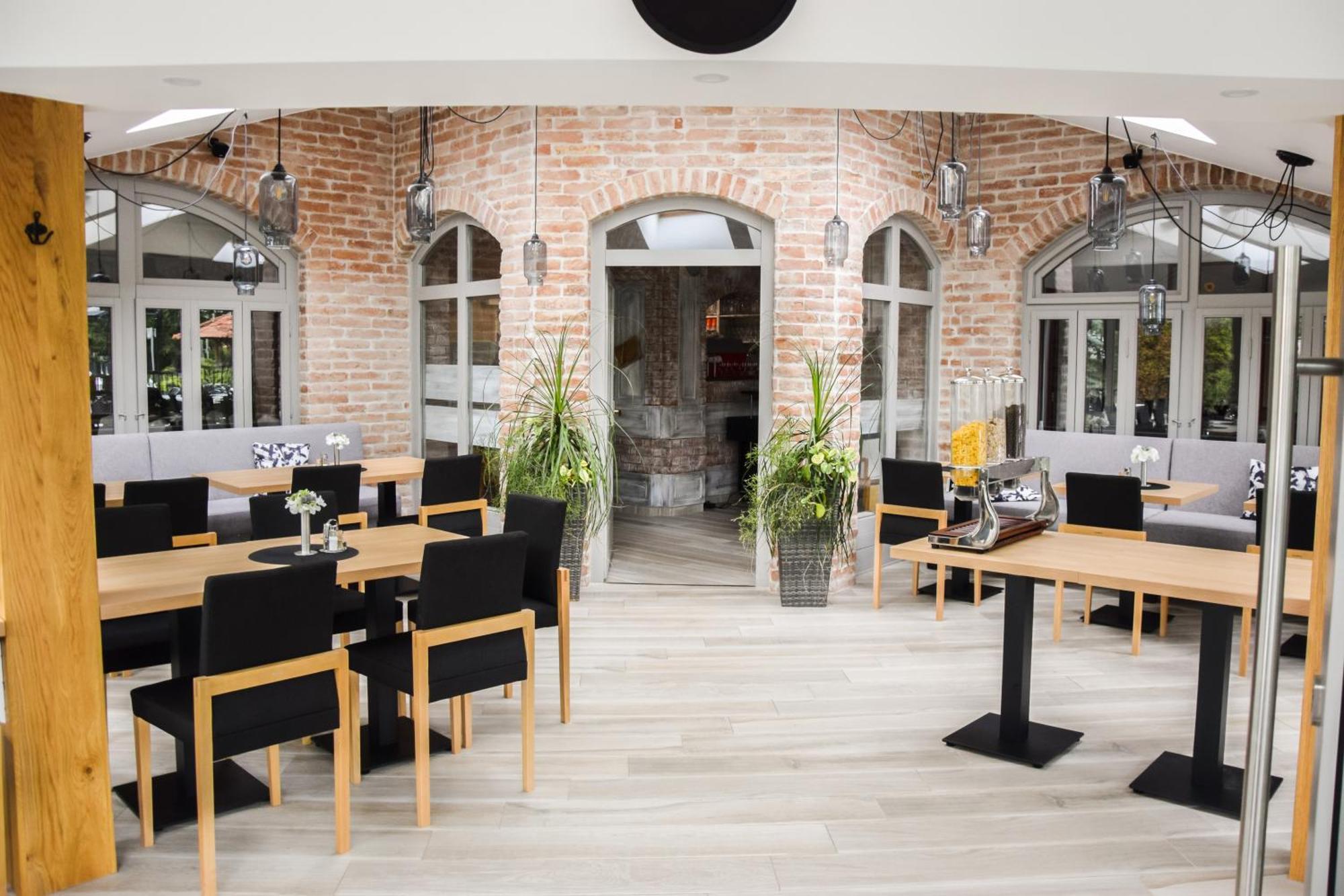 Csikar Csarda Es Panzio Hotel Koszeg Exterior photo